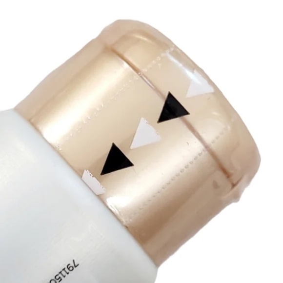 NEW Ahava Clearing Facial Treatment Mask 75ml/2.5 fl oz - Picture 4 of 8